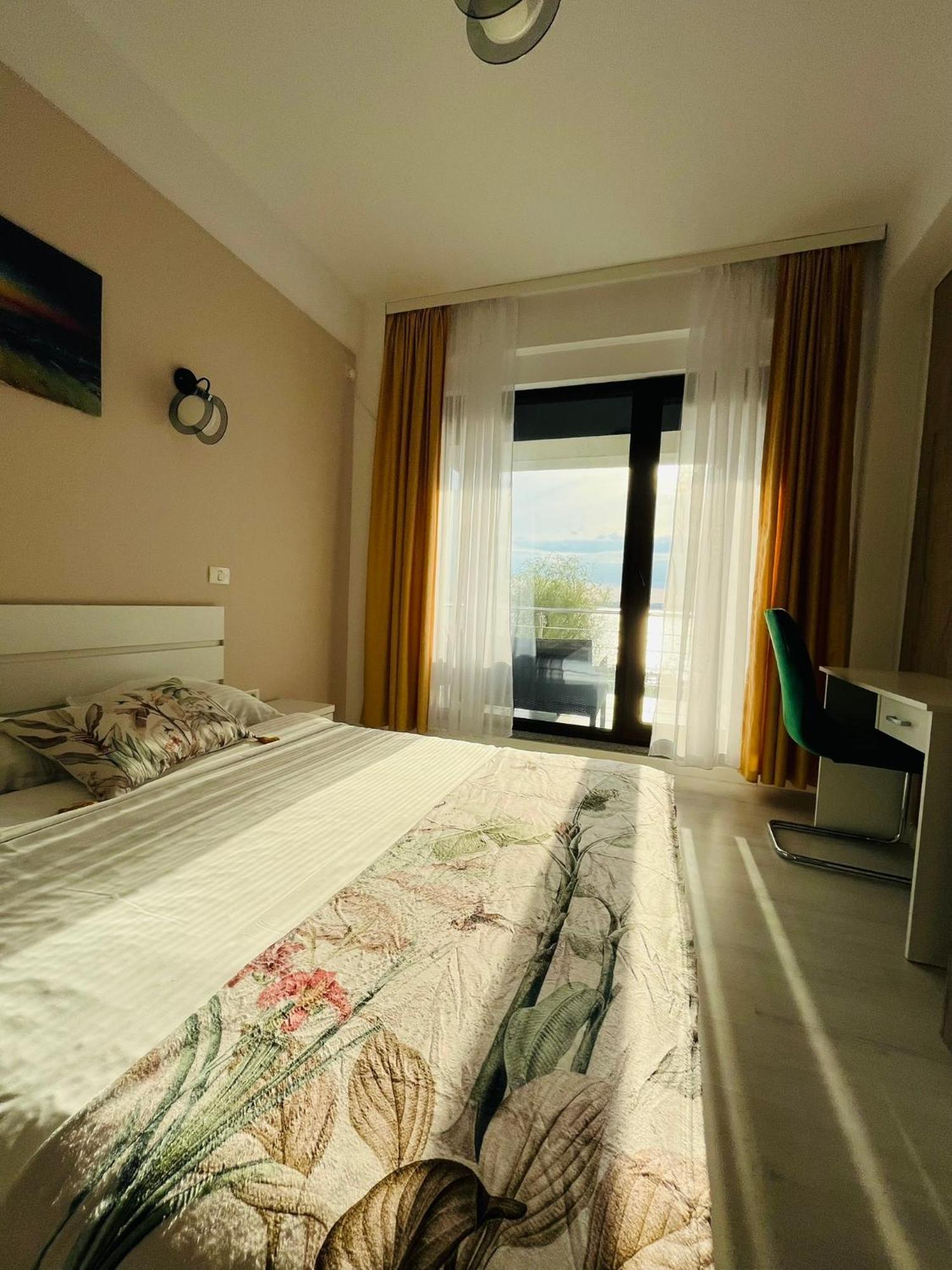 Roapart- Sunset Dream Apartament 2 Dormitoare Vedere Lac Si Parcare Mamaia Kültér fotó
