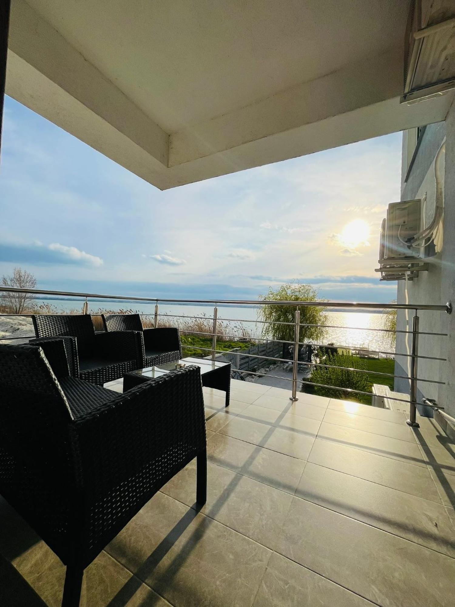 Roapart- Sunset Dream Apartament 2 Dormitoare Vedere Lac Si Parcare Mamaia Kültér fotó